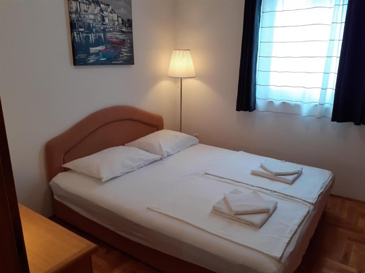 Apartment Conty On The Ground Floor Malinska Bagian luar foto