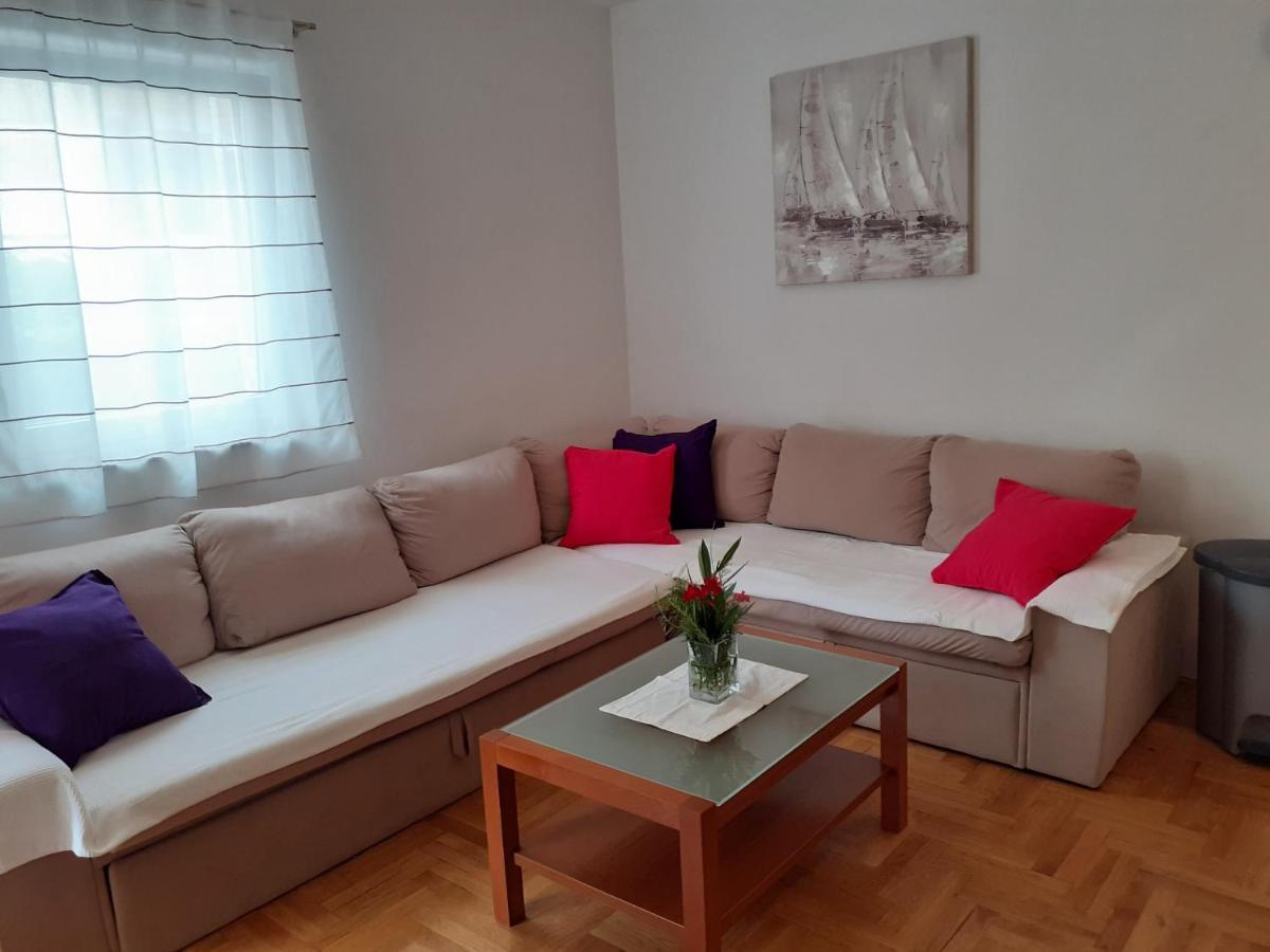 Apartment Conty On The Ground Floor Malinska Bagian luar foto