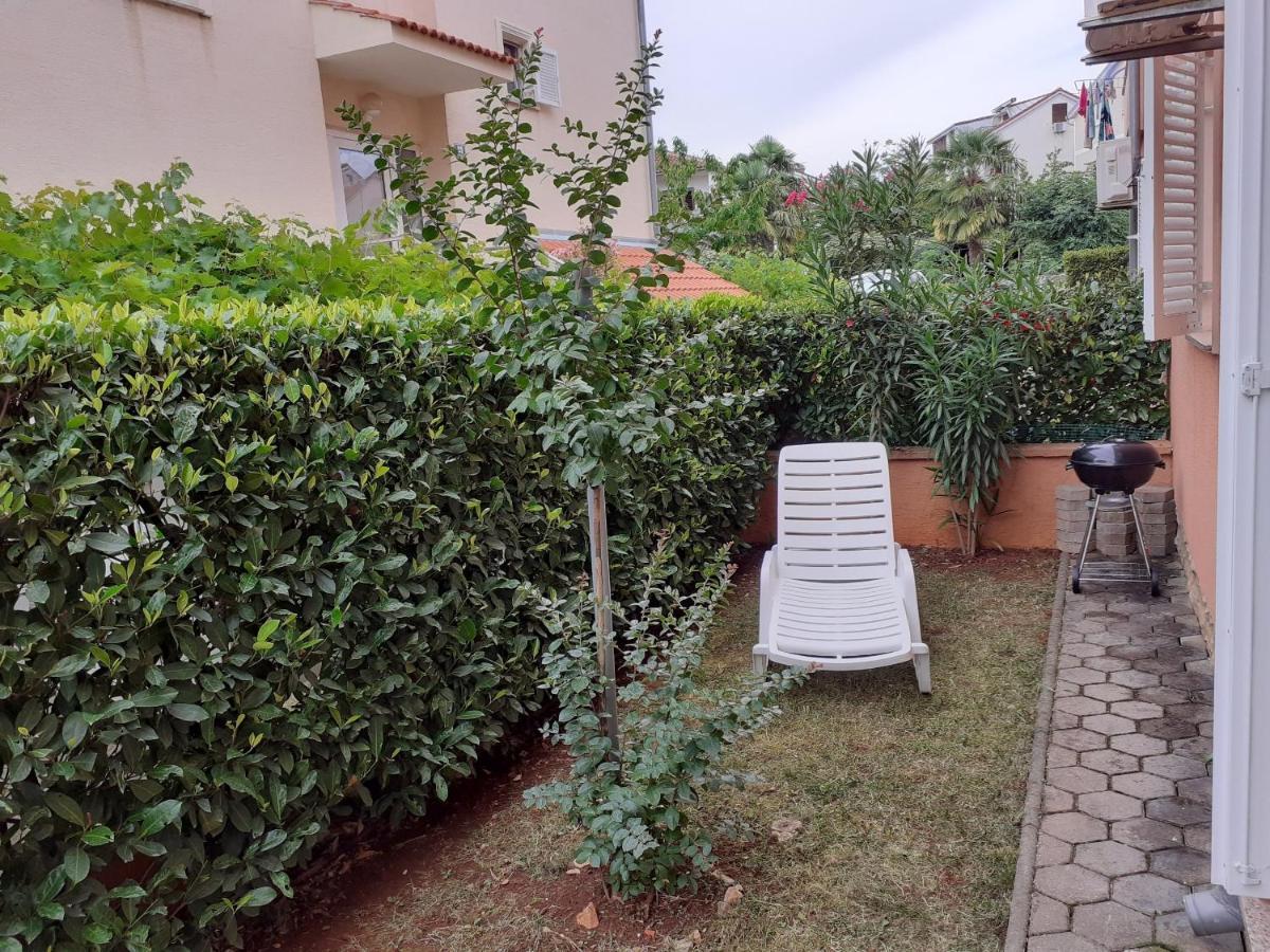 Apartment Conty On The Ground Floor Malinska Bagian luar foto