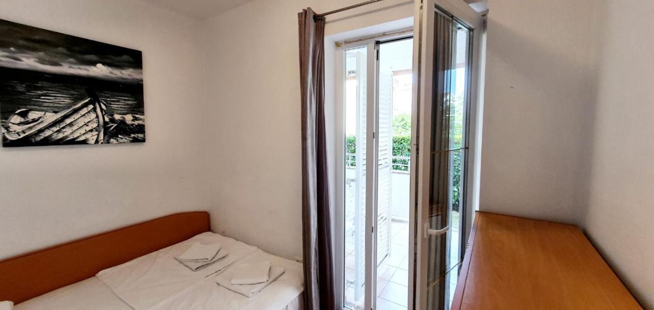 Apartment Conty On The Ground Floor Malinska Bagian luar foto