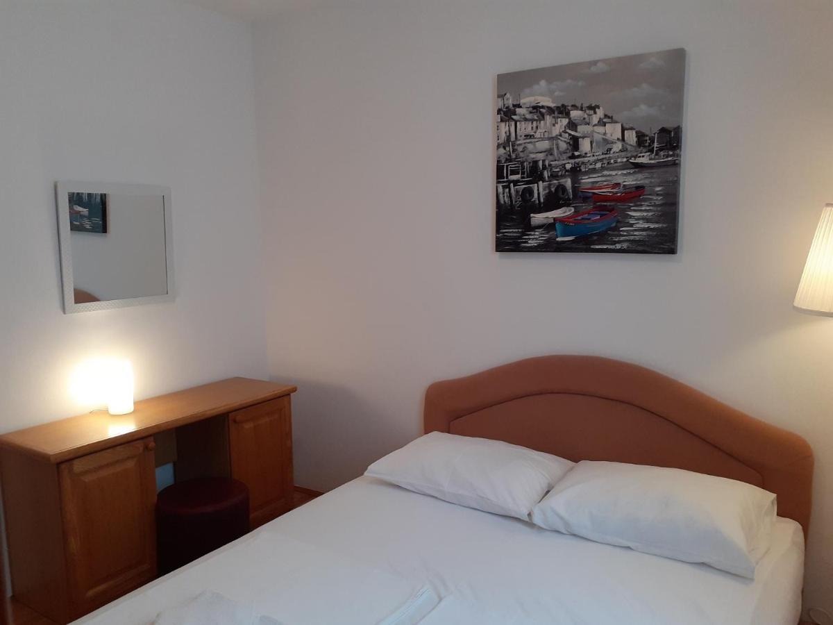 Apartment Conty On The Ground Floor Malinska Bagian luar foto